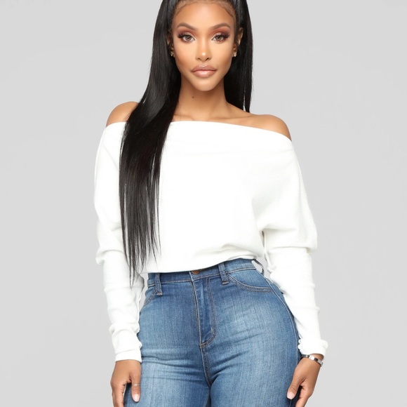 Fashion nova off the shoulder sweater - Picture 2 of 3
